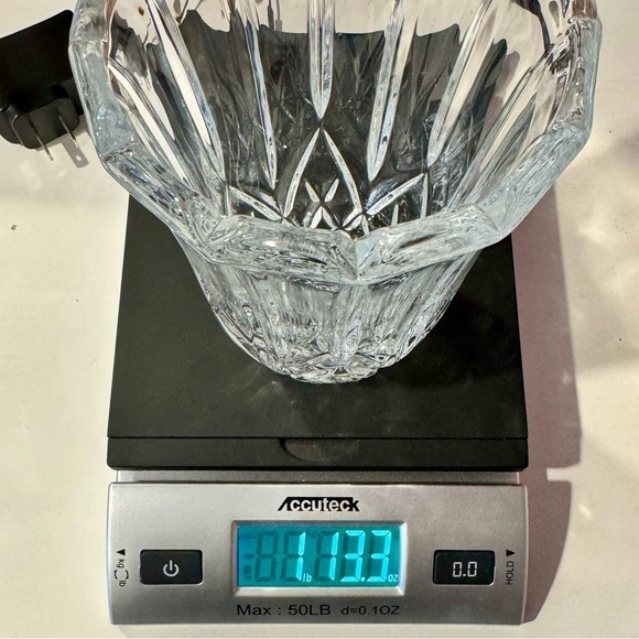 Very Pretty Crystal Vase, Excellent‎ Condition. - Picture 9 of 9